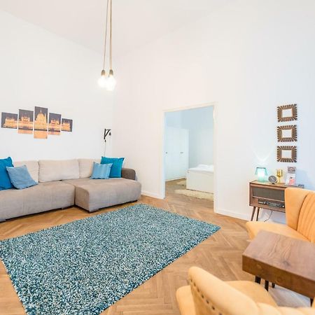Oasis Apartments - Liberty Square ブダペスト エクステリア 写真