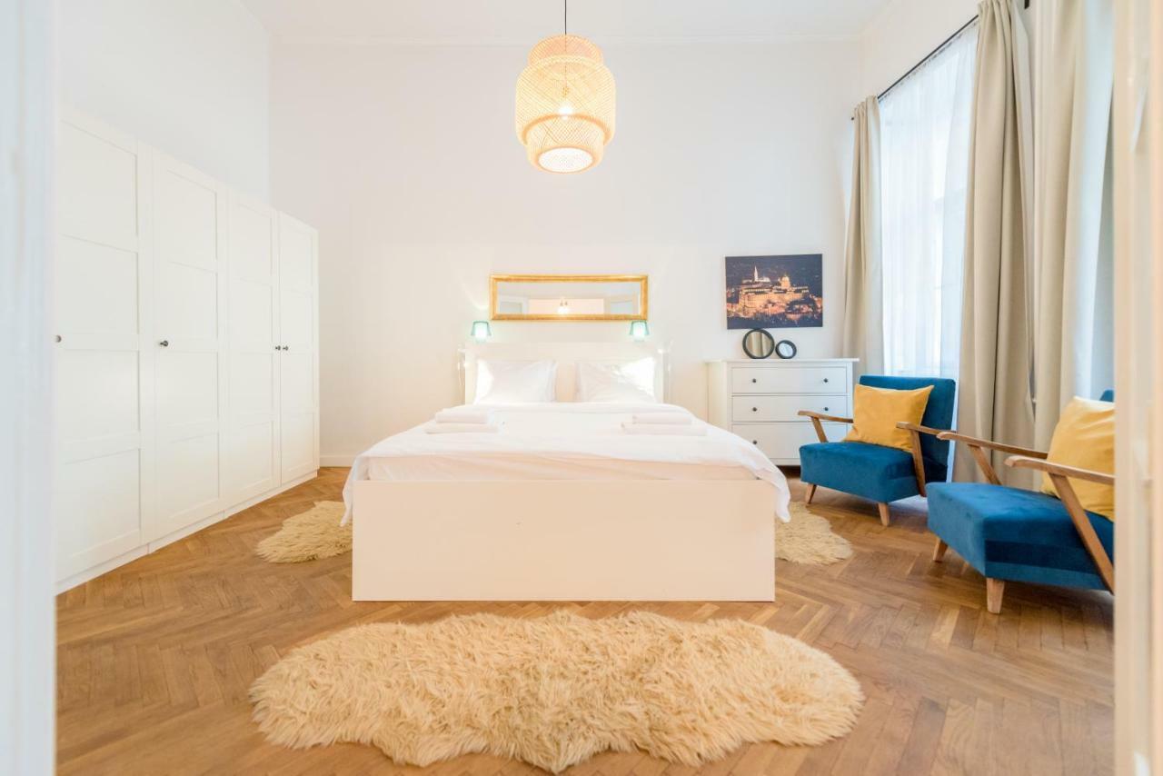 Oasis Apartments - Liberty Square ブダペスト エクステリア 写真