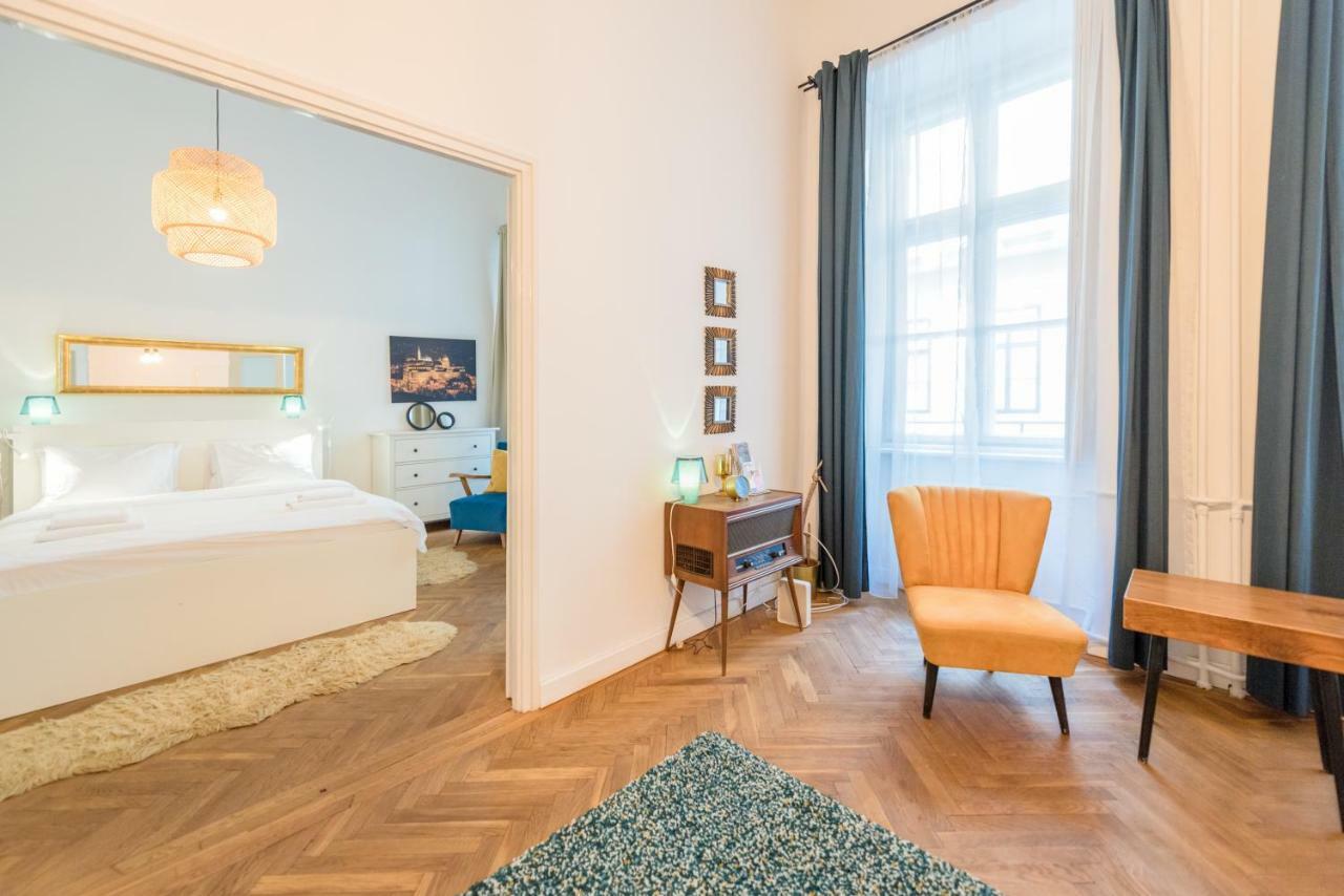 Oasis Apartments - Liberty Square ブダペスト エクステリア 写真