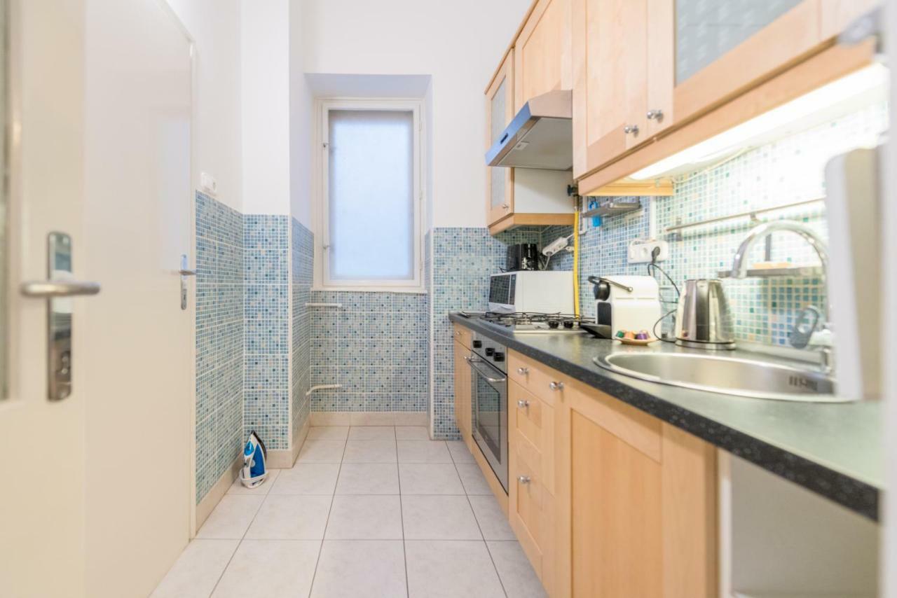Oasis Apartments - Liberty Square ブダペスト エクステリア 写真